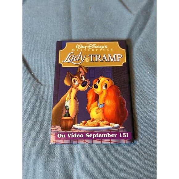 Vintage Disney Lady and the Tramp Video Release Promotional Button - Picture 1 of 3